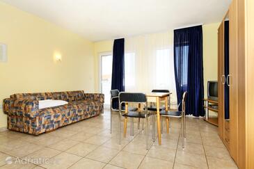 Apartments with parking space Rastići, Čiovo - 6863