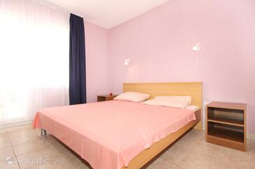 Apartments with parking space Rastići, Čiovo - 6863