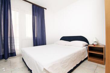 Apartments with parking space Rastići, Čiovo - 6863