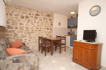 Apartamentos com terraço Baška Voda, Dalmácia Central
