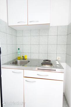Apartmaji in sobe s parkingom Baška Voda, Makarska - 6870
