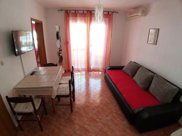 Apartmani s parkingom Baška Voda, Makarska - 6872