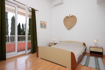 Apartamentos con balcón Baška Voda, Dalmacia Central