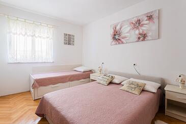 Apartments by the sea Živogošće - Porat, Makarska - 6899