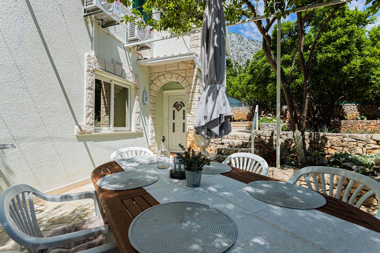 A-6899-b - Private accommodation - Apartments by the sea Živogošće - Porat, Makarska