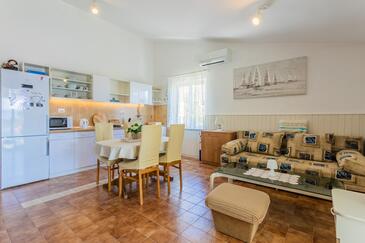 Lejligheder ved havet Zivogosce - Porat, Makarska - 6899