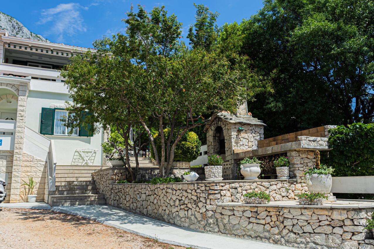 Courtyard - Apartments by the sea Živogošće - Porat, Makarska