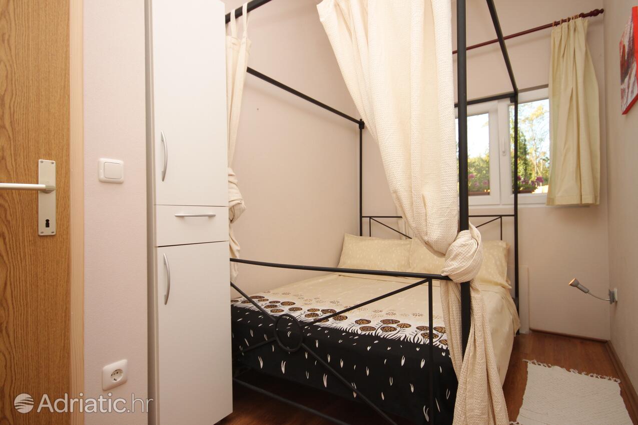 Apartments by the sea Funtana, Poreč - 6905