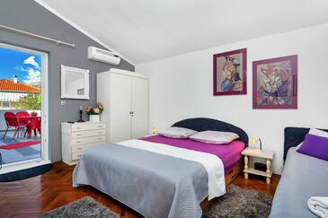 Apartmány s parkoviskom Makarská - Makarska - 6909 Adriatic.hr