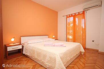 Ferienwohnungen mit Parkplatz Podgora, Makarska - 6911