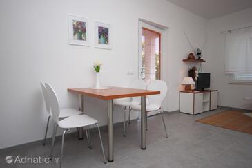 Apartmaji s parkingom Podgora, Makarska - 6911