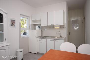 Ferienwohnungen mit Parkplatz Podgora, Makarska - 6911