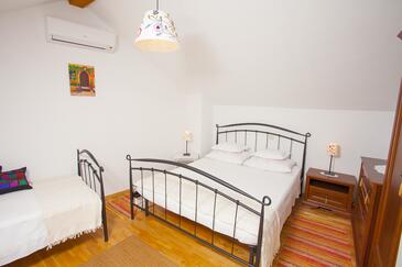 Haus mit Parkplatz für Familien Gornji Tucepi - Podpec, Makarska - 6915