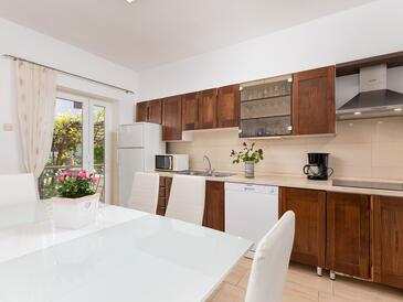 Apartments with parking space Poreč - 6922