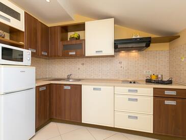 Apartments with parking space Poreč - 6923