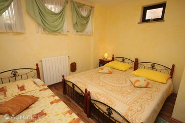 Apartments with parking space Umag - 6932