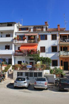 Apartments with terrace Vrsar, Istria