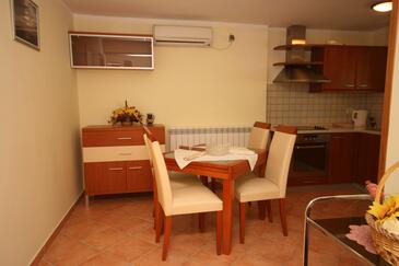 Apartments with terrace Vrsar, Istria