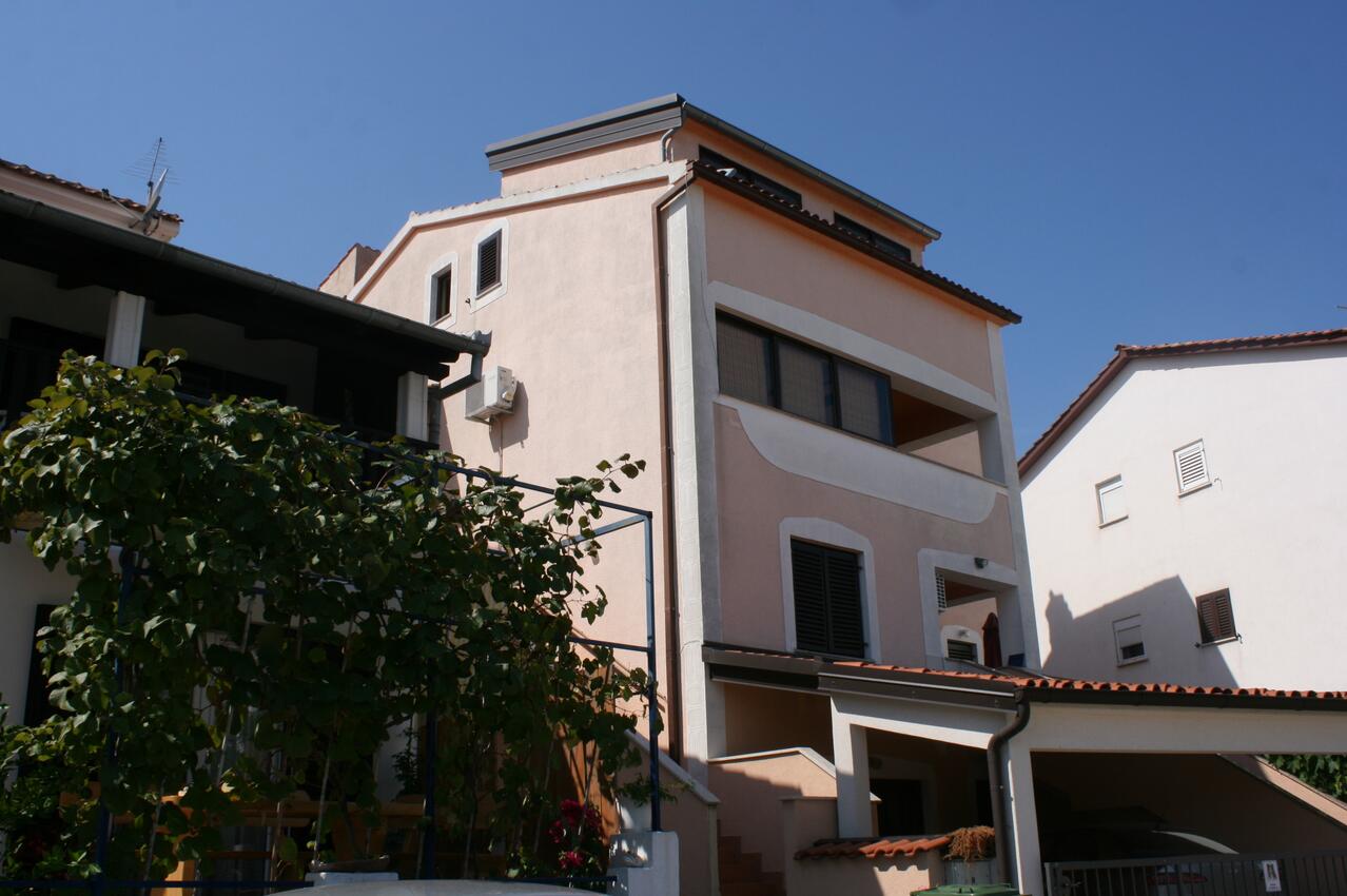 Apartments with terrace Vrsar, Istria
