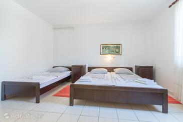 Apartmanok parkolóhellyel Tar, Porec - 6948