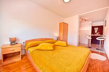 Appartamenti e camere con piscina Novigrad - 6951