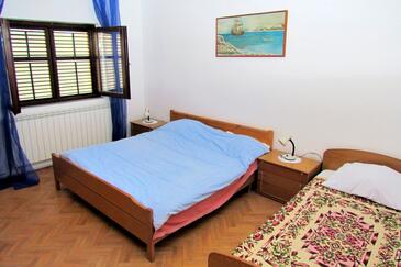 Apartmanok parkolóhellyel Kraj, Pasman - 696