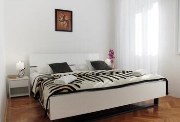 Ložnice Split, Ložnice v ubytování typu room, s klimatizací a WiFi.