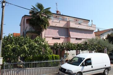 Apartments with outdoor spaces Novigrad, Istria