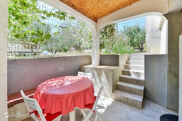 Apartments by the sea Tkon, Pašman - 698