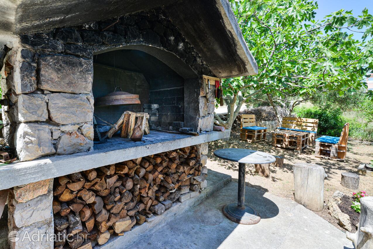 Apartments by the sea Tkon, Pašman - 698