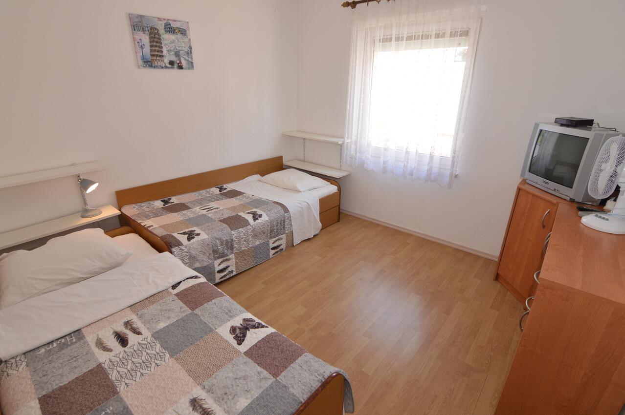 Apartmaji z bazenom za družine z otroci Poreč - 6983