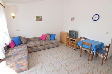 Family-friendly apartments with swimming pool Poreč - 6983
