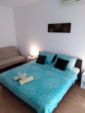 Апартаменты с парковкой Пула - Pula - 6985