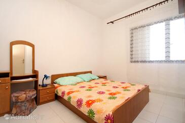 Apartamentos familiares junto al mar Kraj, Pasman - 699