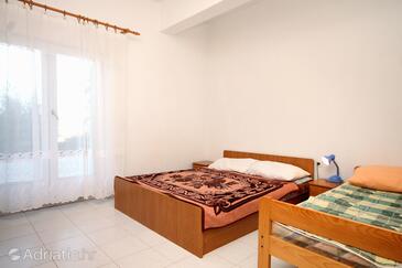 Apartamentos familiares junto al mar Kraj, Pasman - 699