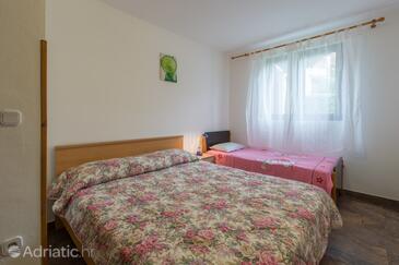 Apartments by the sea Sveti Ivan, Umag - 7002