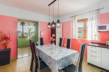 Apartment with terrace Poreč, Istria