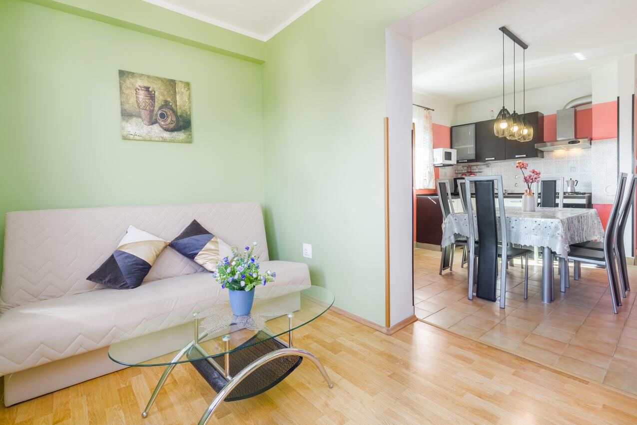 Apartment with terrace Poreč, Istria