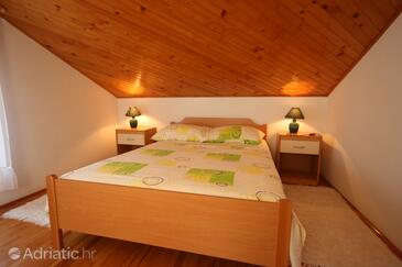 Apartments with parking space Umag - 7027