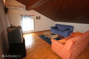 Apartments with parking space Umag - 7027