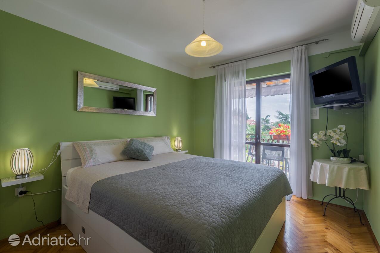 Апартаменти з паркуванням Пореч - Poreč - 7033