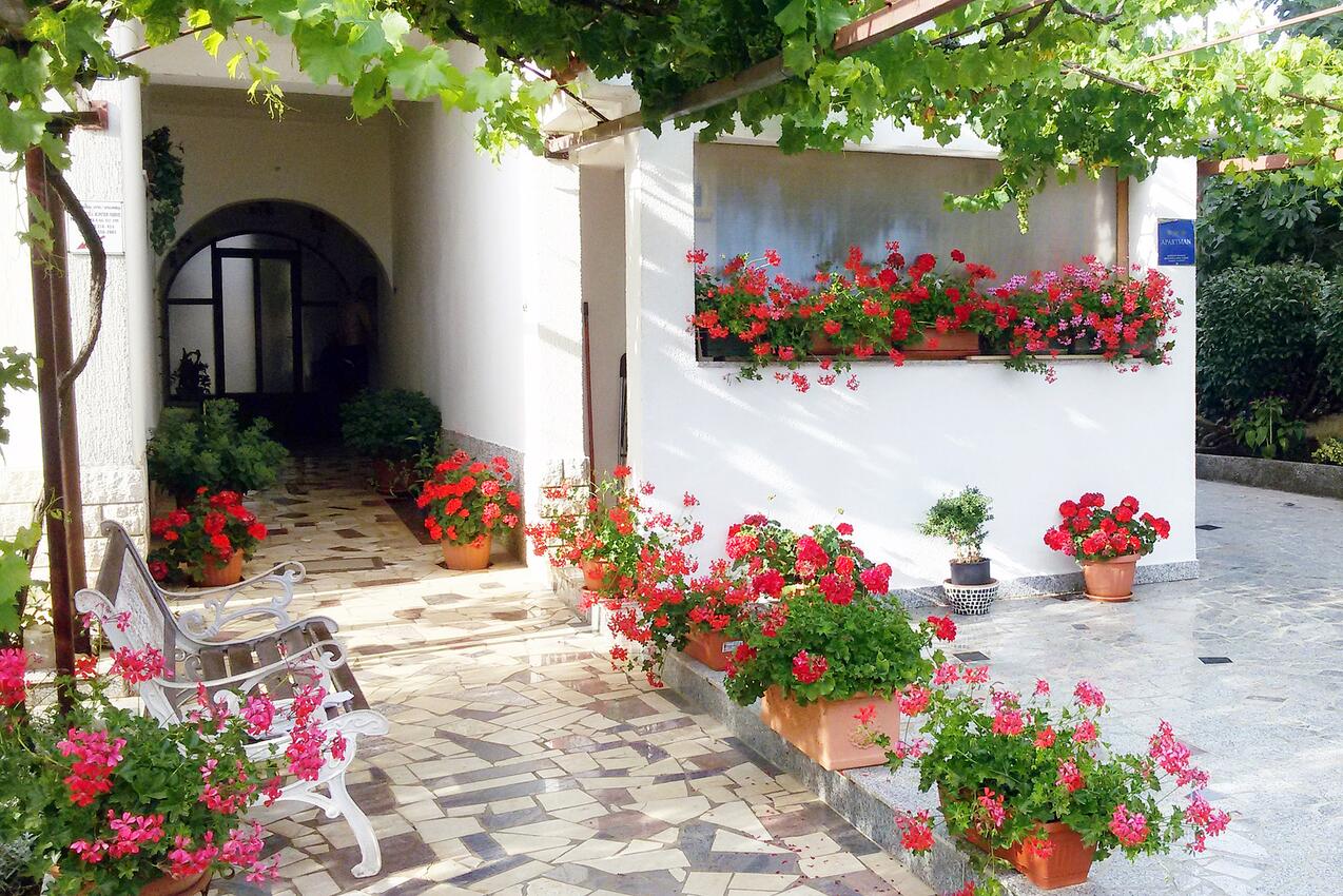 Apartments with a parking space Poreč - 7033