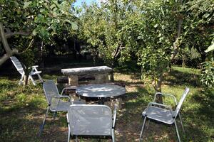 One bedroom apartment Grožnjan, Central Istria - Središnja Istra (A-7038-a)