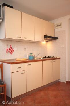 Apartments with parking space Umag - 7039