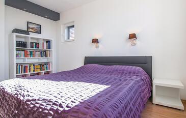 Apartmani s bazenom Fiorini, Novigrad - 7047