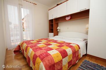 Ferienwohnungen mit Parkplatz Novigrad - 7049