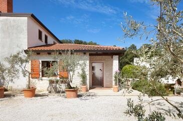 Apartmanok parkolóhellyel Novigrad - 7053