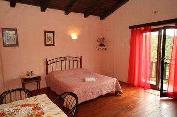 Ferienwohnungen und Zimmer mit Parklplatz Motovun - Brkac, Sredisnja Istra - 7068