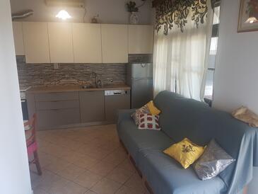 Apartments by the sea Povlja, Brač - 708