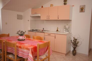 Apartments with terrace Vrsar, Istria